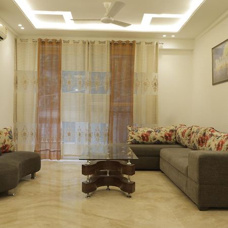 مبيت وإفطار نيودلهي Under My Roof Superio المظهر الخارجي الصورة