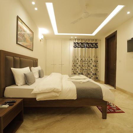 مبيت وإفطار نيودلهي Under My Roof Superio المظهر الخارجي الصورة