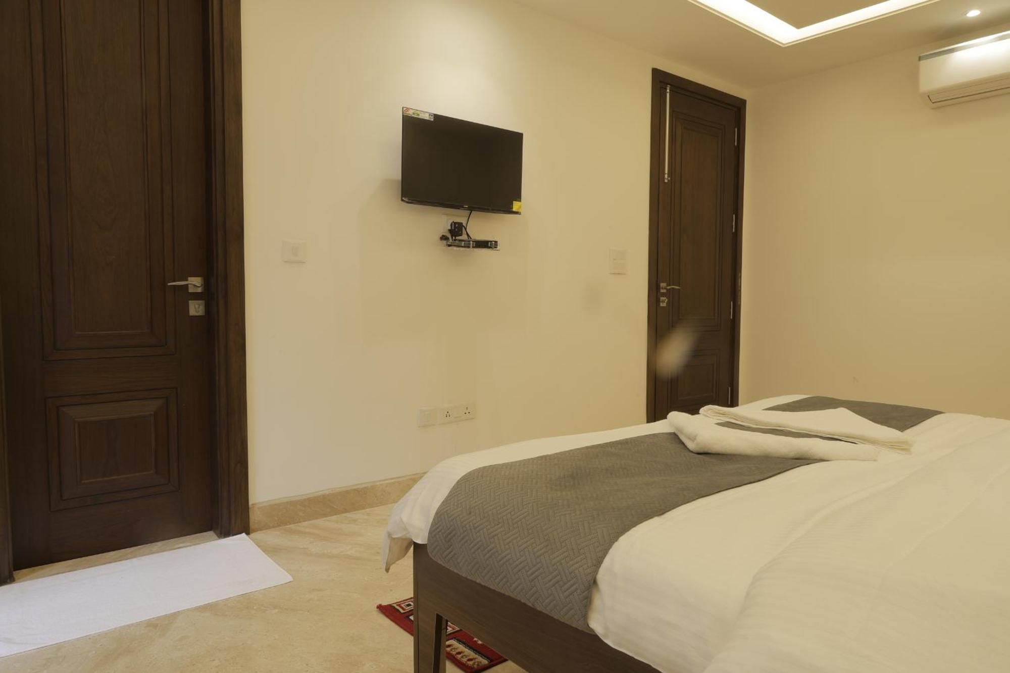 مبيت وإفطار نيودلهي Under My Roof Superio المظهر الخارجي الصورة